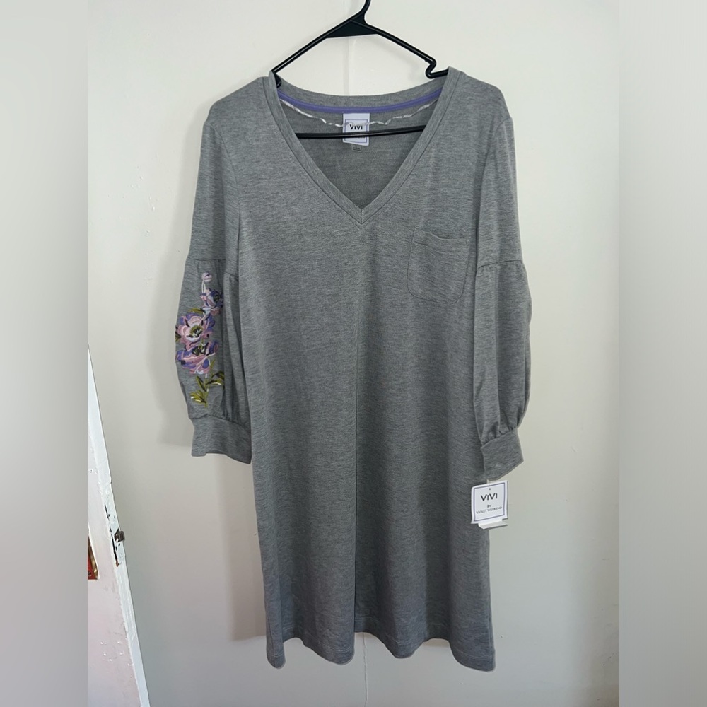 ViVi by Violet Weekend V-Neck Embroidered Cuff Sleeve Gray Dress Sz Large NEW